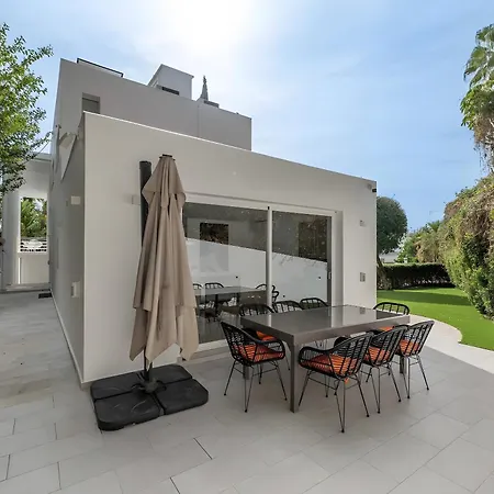 Villa Casa Blanca *